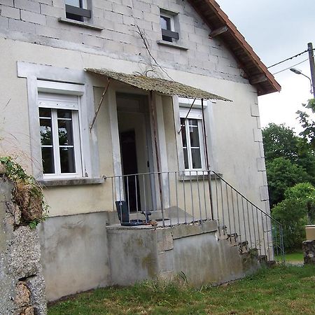 Gite Des Noisetiers Saint-Junien Exterior foto